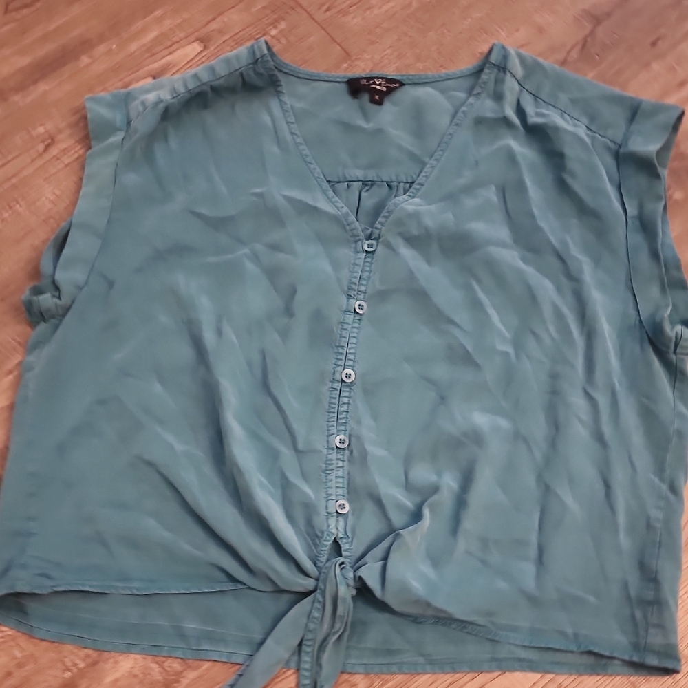 Velvet Heart Green Sleeveless Tie Front Blouse